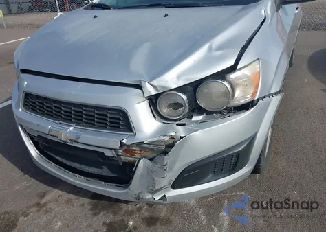 2014 Chevrolet Sonic Lt Auto from USA, damaged, VIN 1G1JC5SH2E4142743